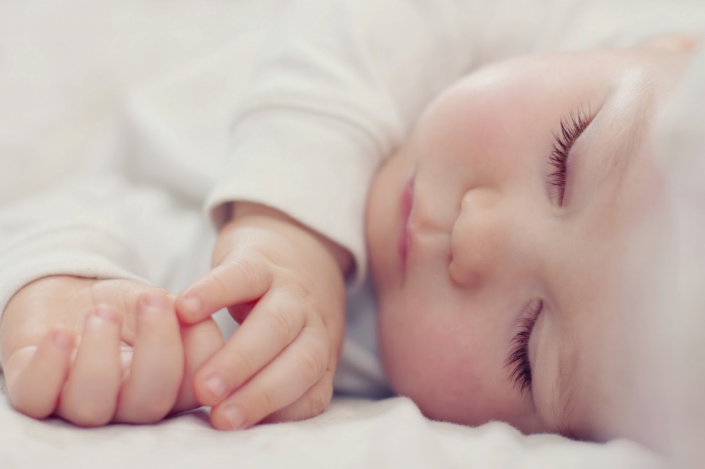 Baby-child-sleeping-beauty-HD-photos-for-sharing