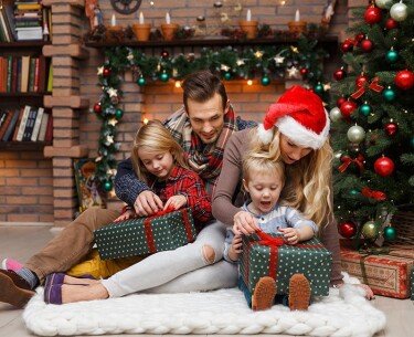 Christmas-Family-Presents-4