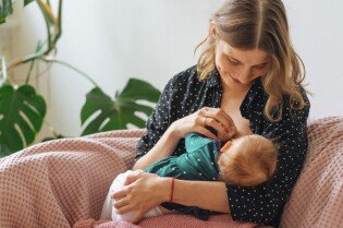 mom-breast-feeding-baby-1296x728-header